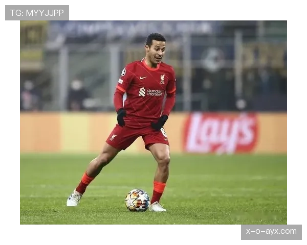 克里斯·理查兹英超表现抢眼,助球队强势冲击冠军 克里斯·理查兹英超表现抢眼,助球队强势冲击冠军