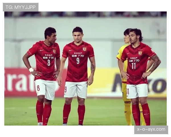 亚冠巅峰对决打响，状态回升球队全力冲击荣耀